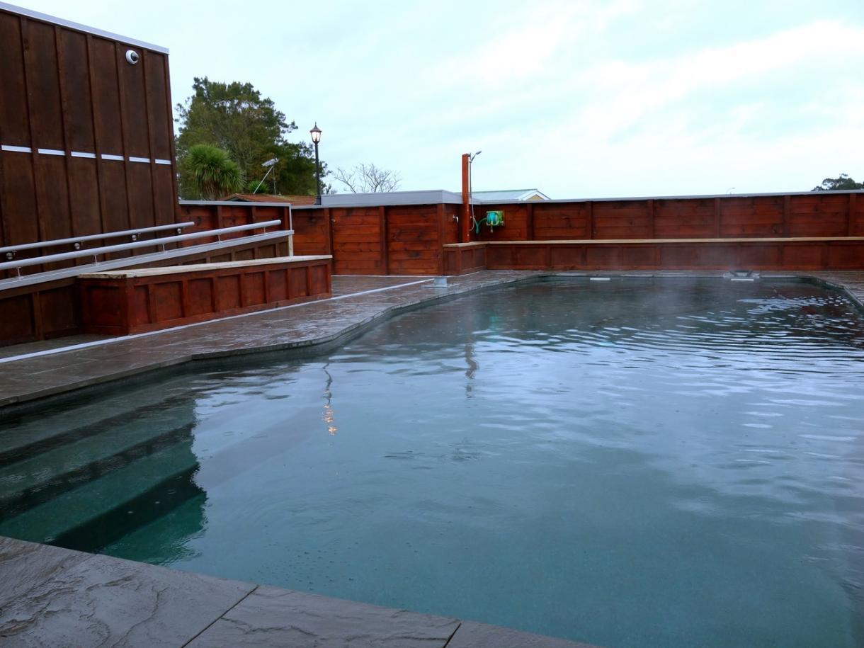 Parakai Springs Lodge מראה חיצוני תמונה