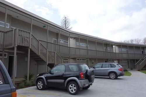 Parakai Springs Lodge מראה חיצוני תמונה