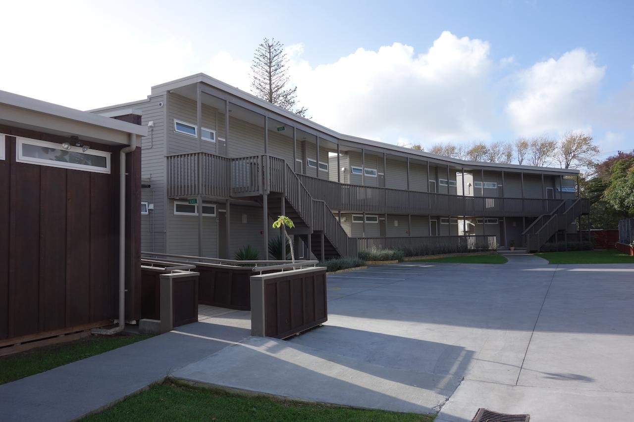 Parakai Springs Lodge מראה חיצוני תמונה